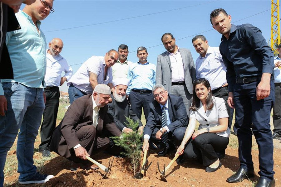 Ski, Plant trees & Distribute meals in Lebanon